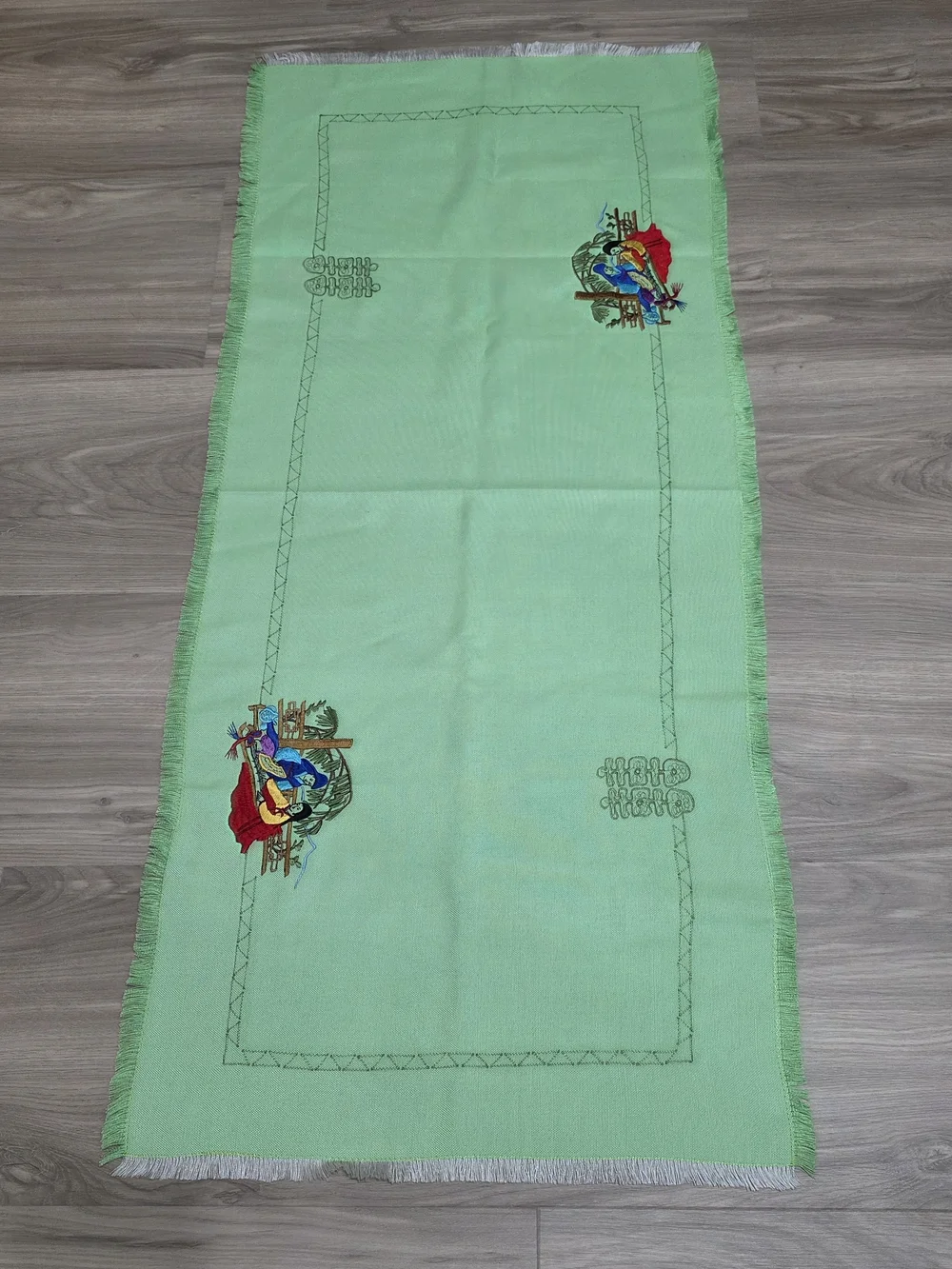 Vintage Handmade Green Linen Tablerunner Embroidered Asian Figures Weaving